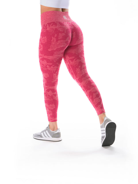 Seamless Camo 2.0 - Magenta Pink